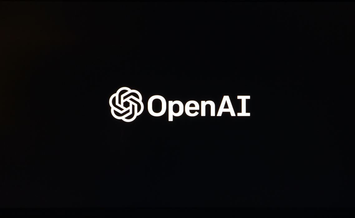 OpenAI Come funziona ChatGPT e cos'è l'intelligenza artificiale?